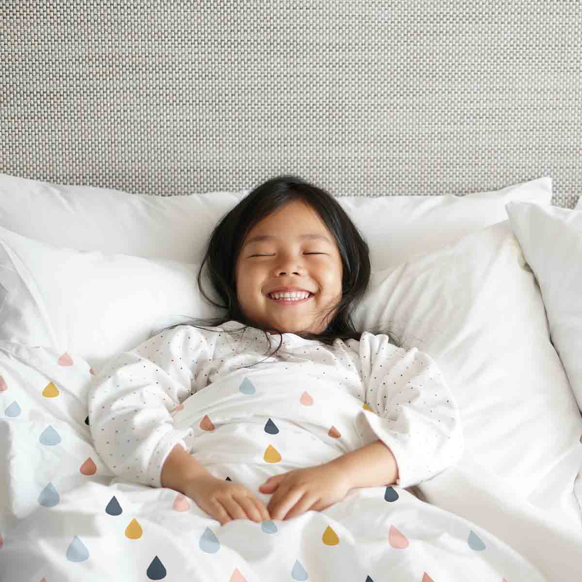 Set di biancheria da letto con coperte terapeutiche e gocce colorate