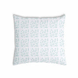 Cuscino sanitario bianco con forme blu