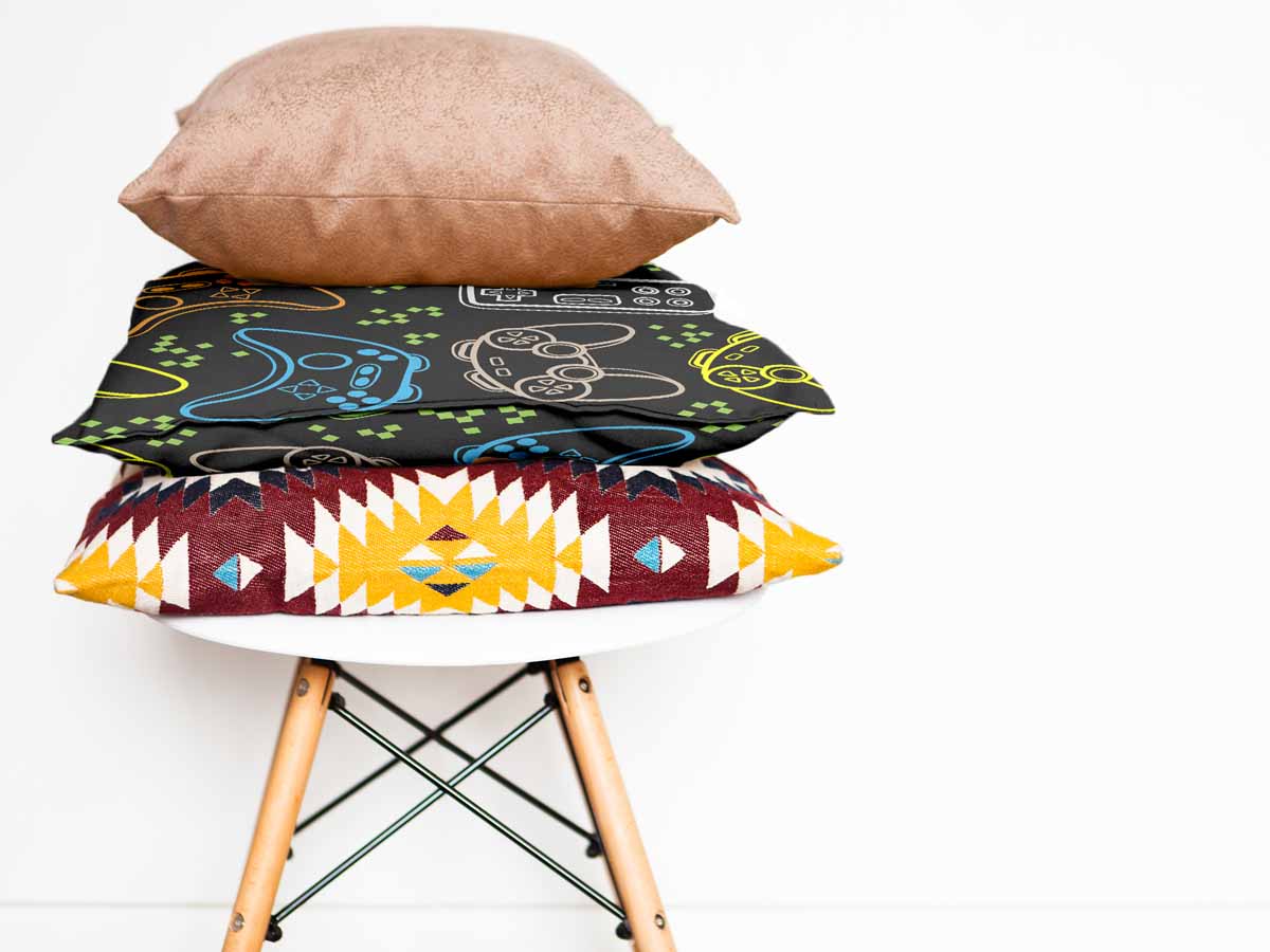 Cuscino salute nero con console di gioco