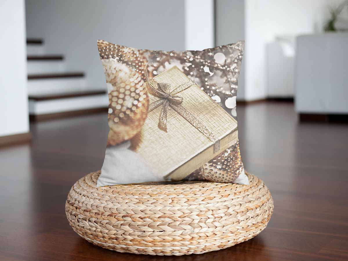 Cuscino salute con regalo dorato