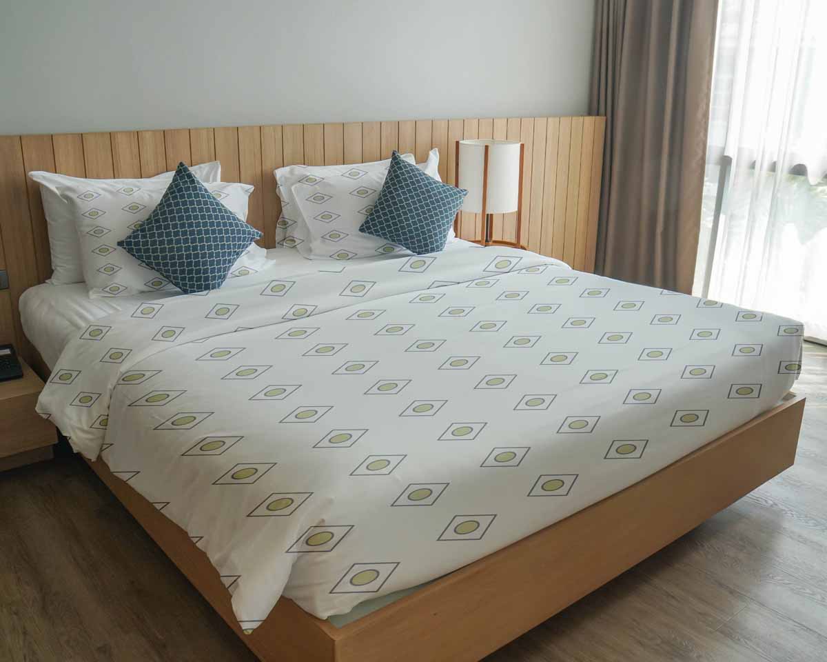 Set di biancheria da letto con coperte terapeutiche bianco con cerchi verdi