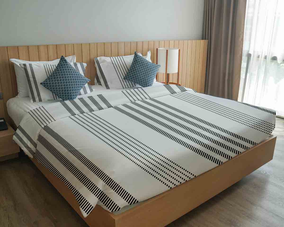 Set di biancheria da letto con coperte terapeutiche grigie a strisce spesse e sottili