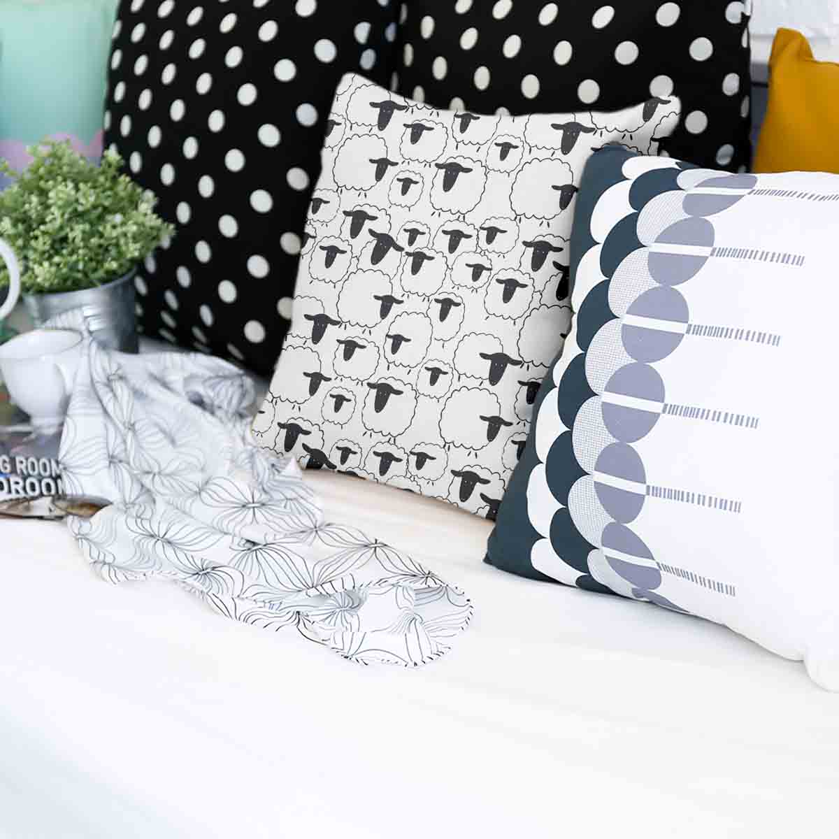 Cuscino sanitario bianco con pecore