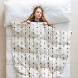 Set di biancheria da letto con coperte terapeutiche bianco con molte frecce nere