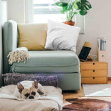 Cuscino sanitario bianco con piccole forme