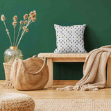 Cuscino salute bianco con piccoli abeti