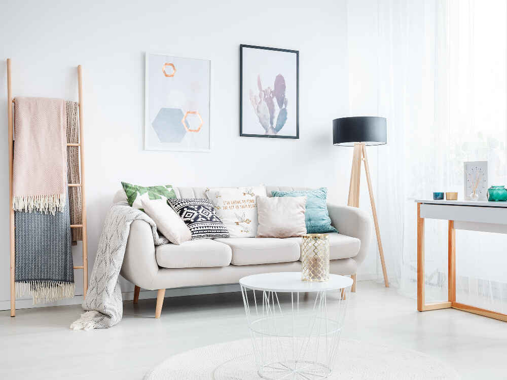 Cuscino sanitario bianco con chiave volante