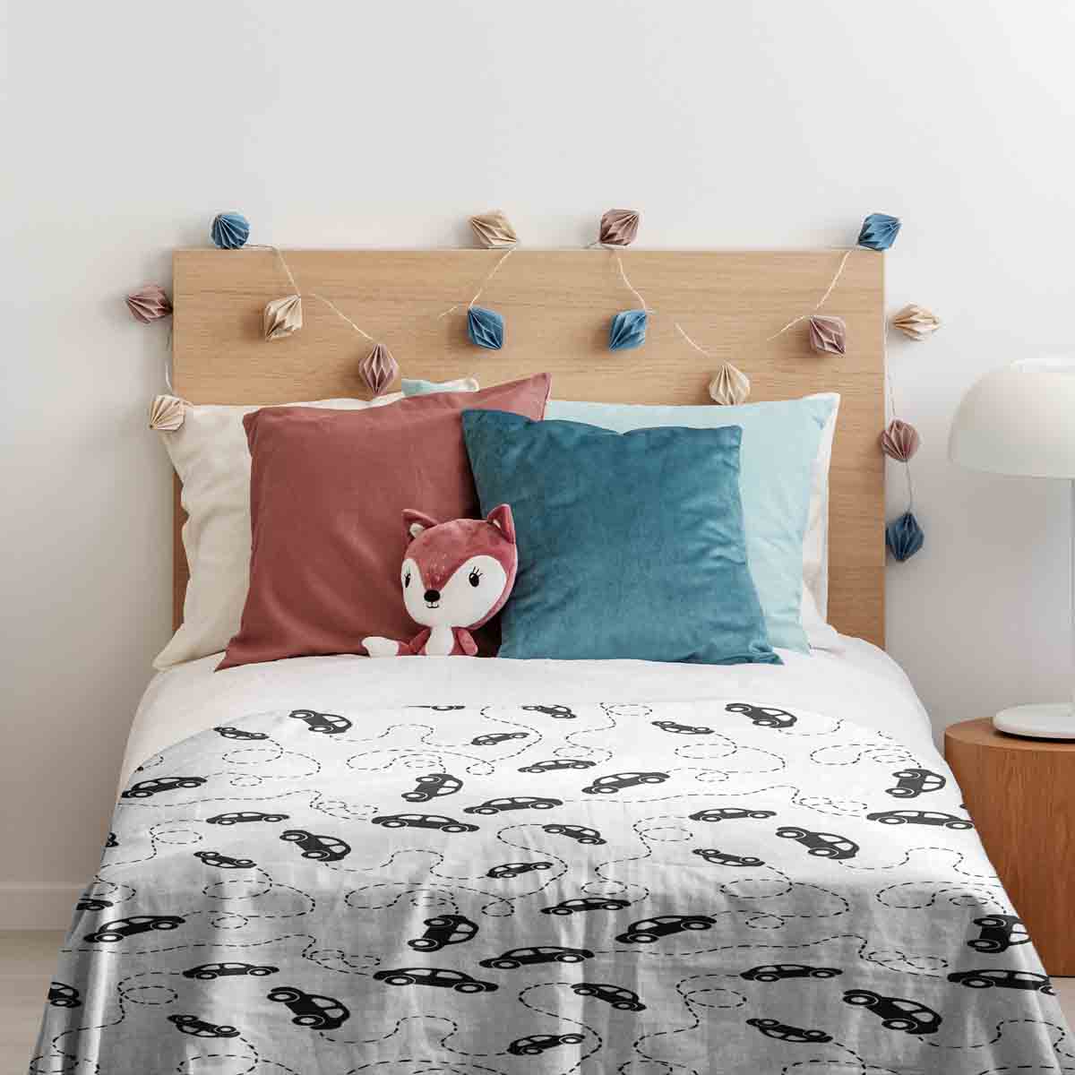 Set di biancheria da letto con coperte terapeutiche e automobili nere