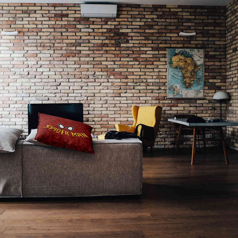 Cuscino salute rosso Spiderman