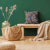 Cuscino sanitario marrone con foglie blu