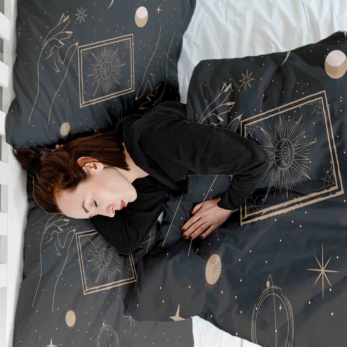 Set di biancheria da letto con coperta terapeutica nera con sole, luna e stelle