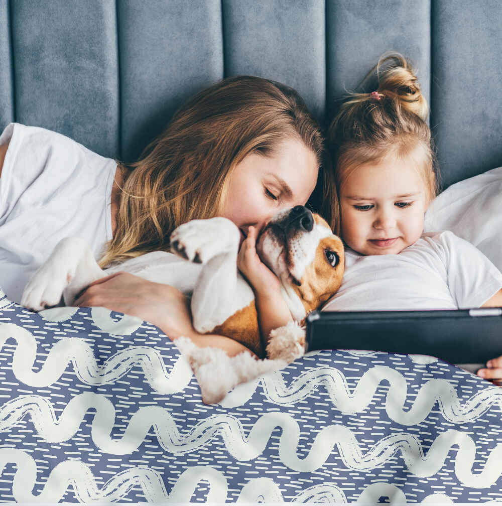 Set di biancheria da letto con coperta terapeutica onde bianche blu