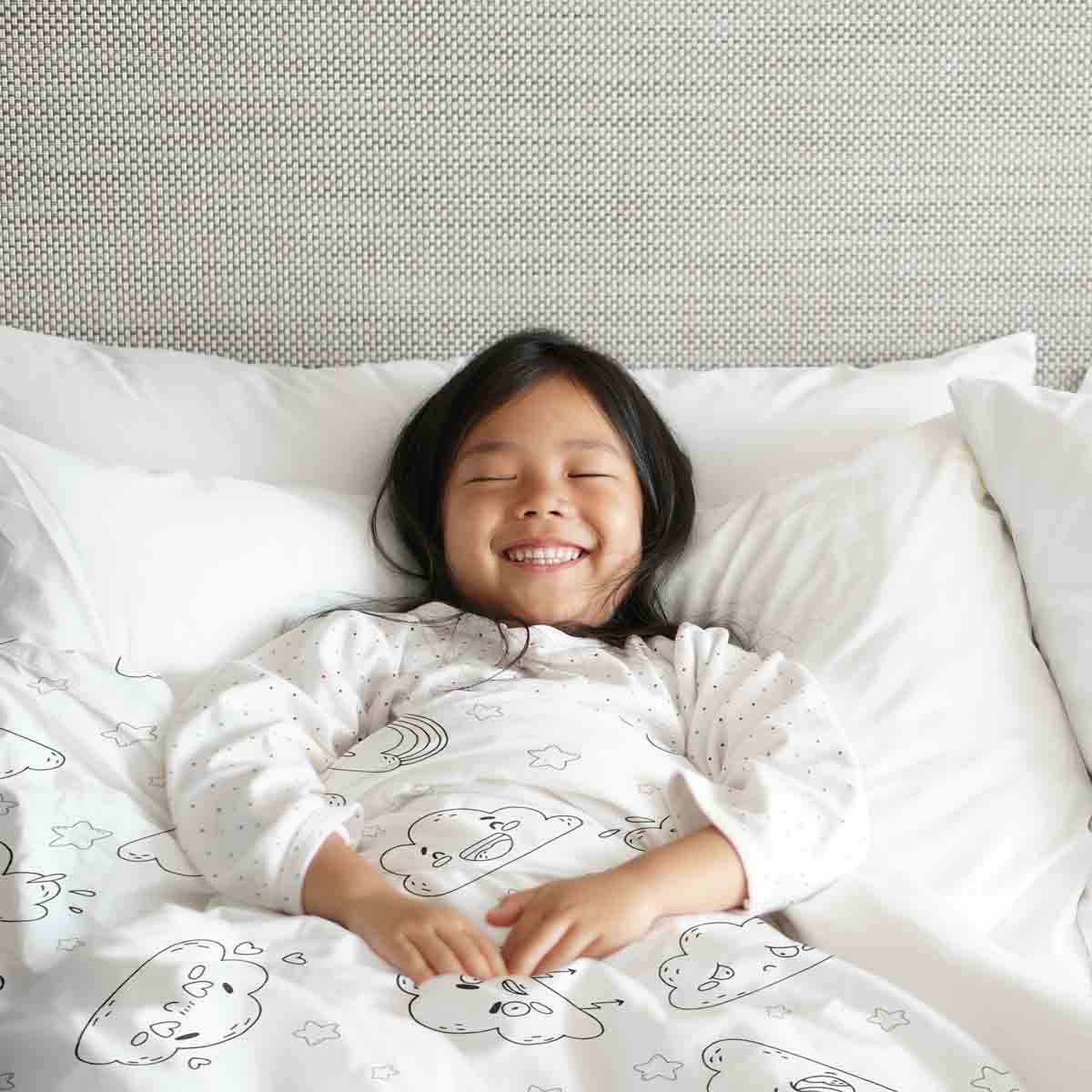 Set di biancheria da letto con coperte terapeutiche bianco con nuvole divertenti