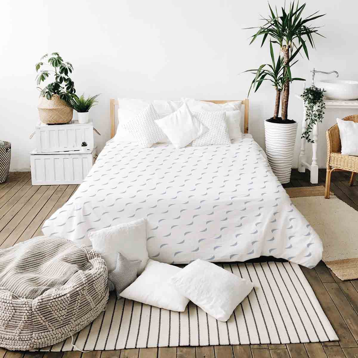 Set di biancheria da letto con coperte terapeutiche bianco con onde blu