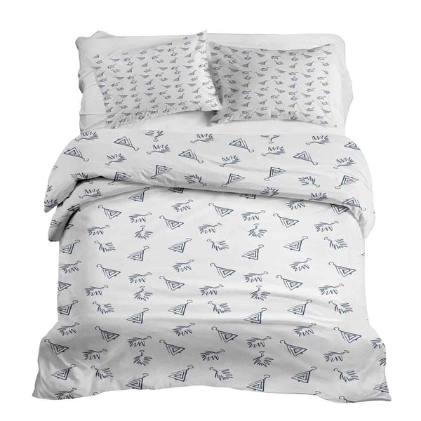 Set di biancheria da letto con coperte terapeutiche bianche e orecchini boho
