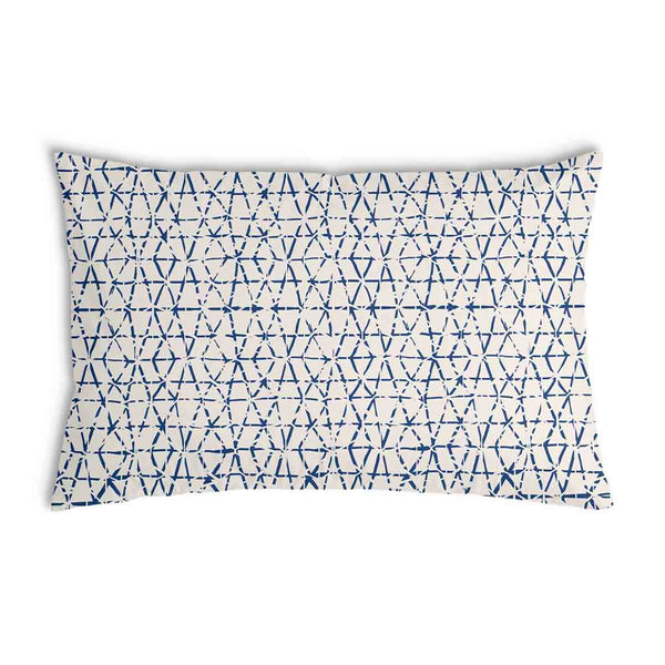 Cuscino sanitario bianco con delicate forme blu