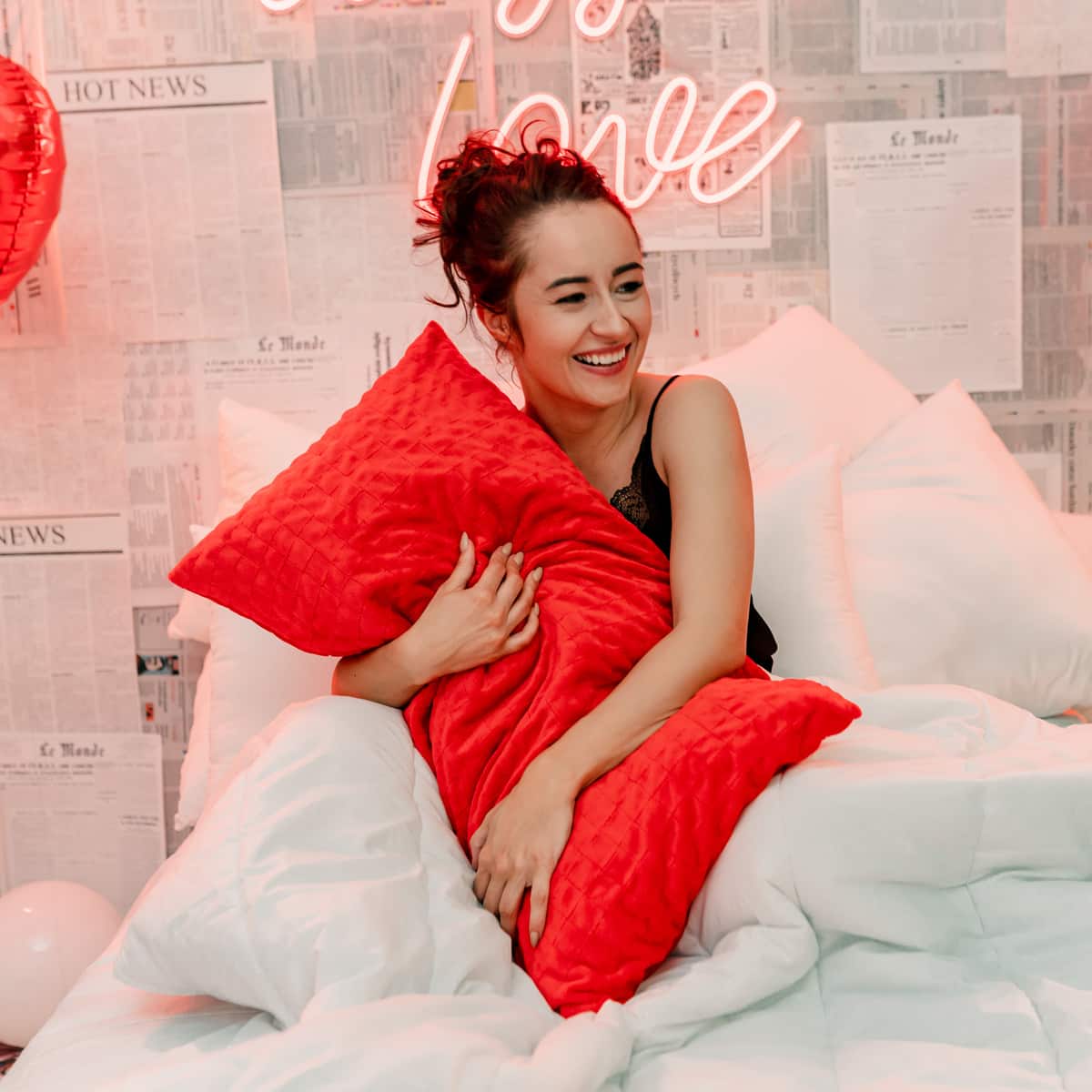 Cuscino sanitario rosso per adulti