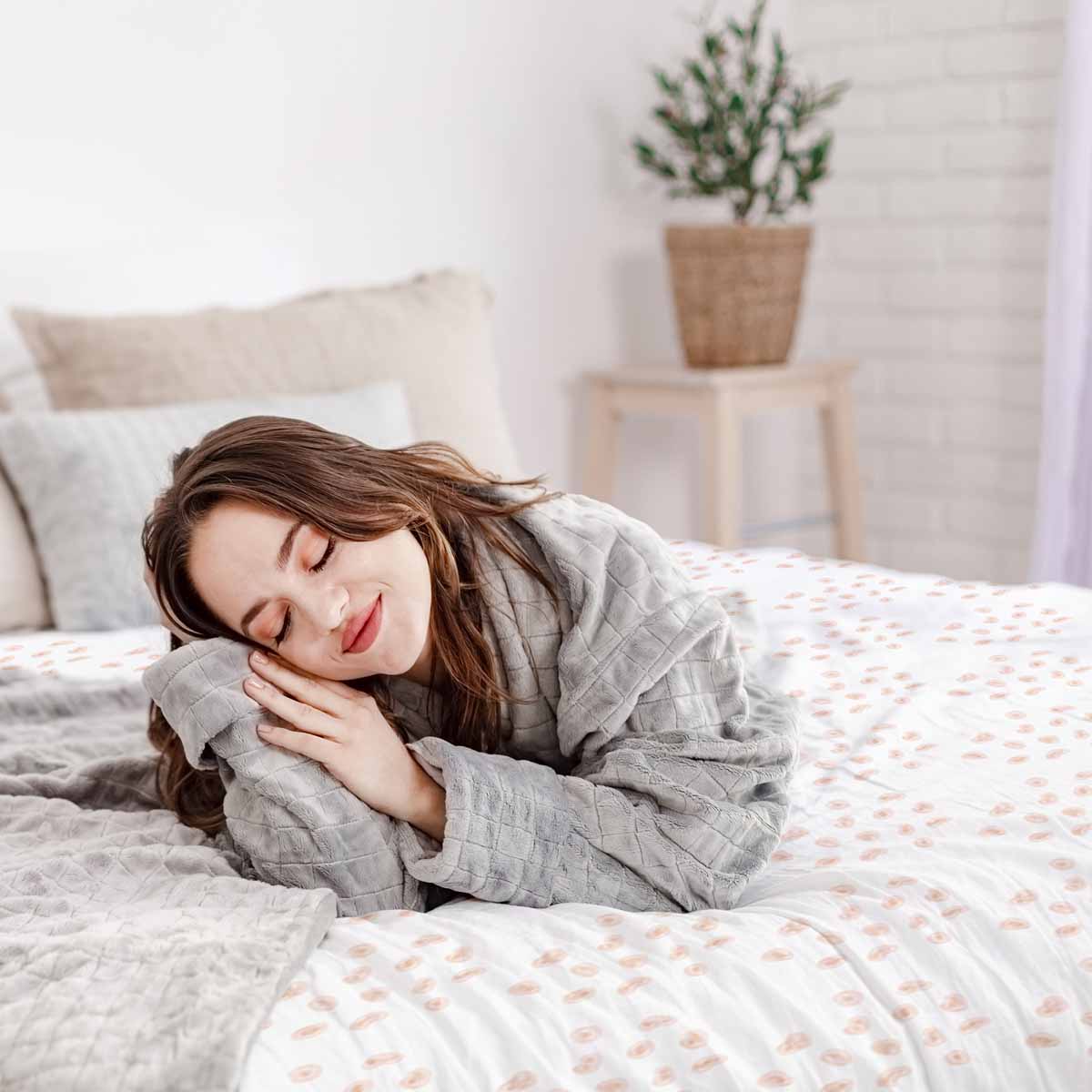 Set di biancheria da letto con coperte terapeutiche a pois arancioni