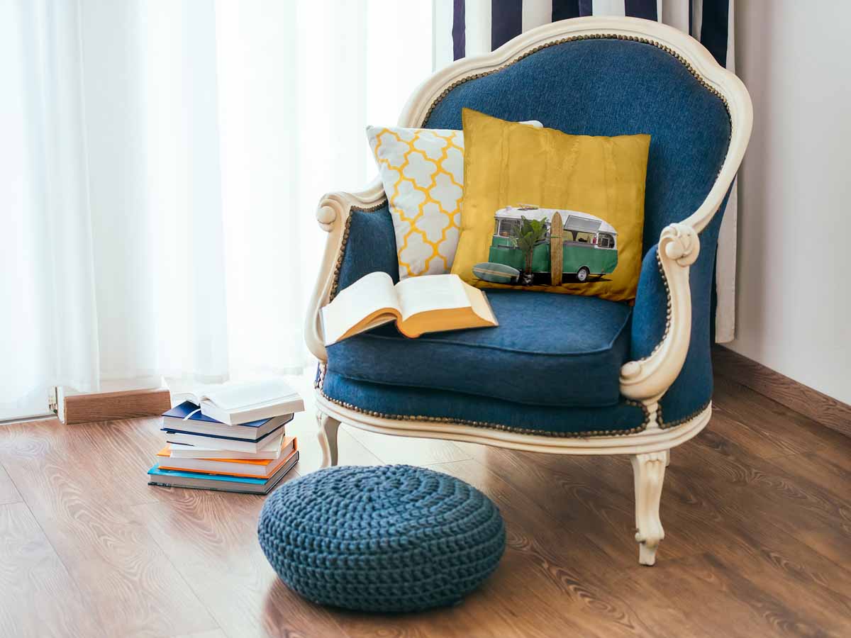 Cuscino sanitario giallo con bus