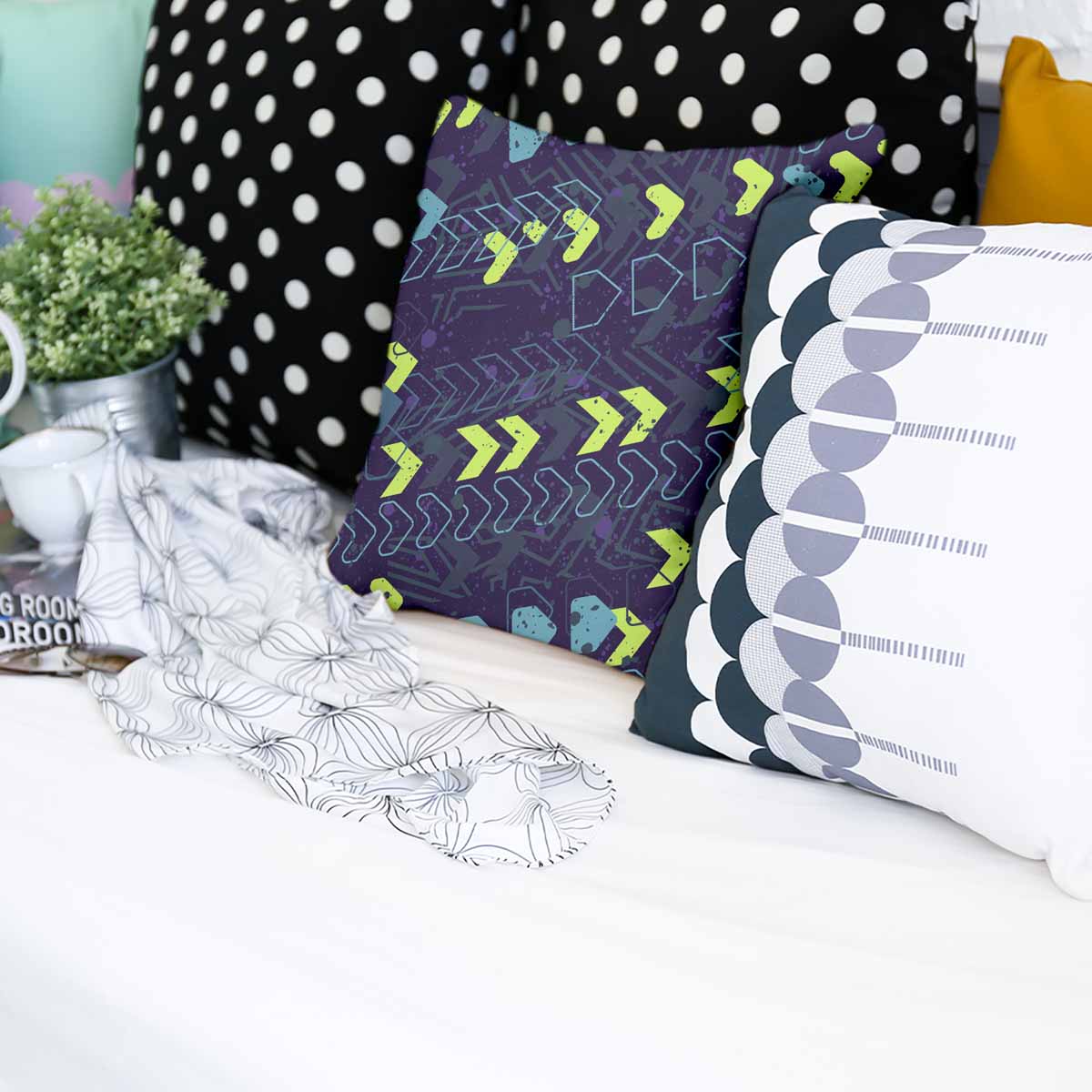 Cuscino sanitario blu scuro con frecce