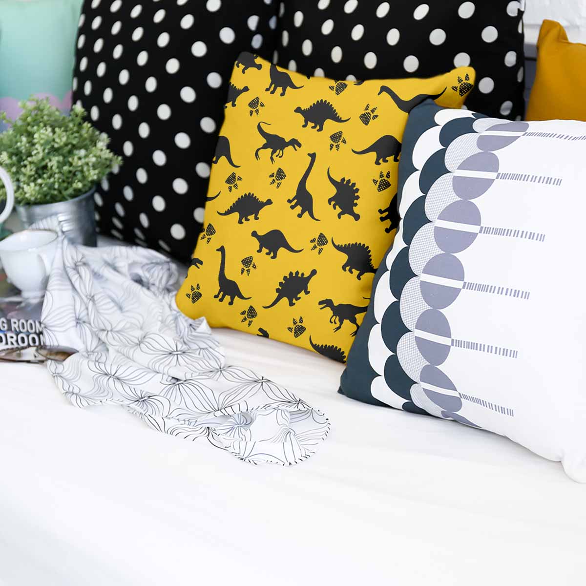 Cuscino salute giallo con dinosauro