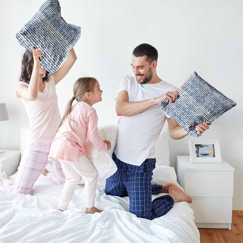 Cuscino sanitario con puntini blu