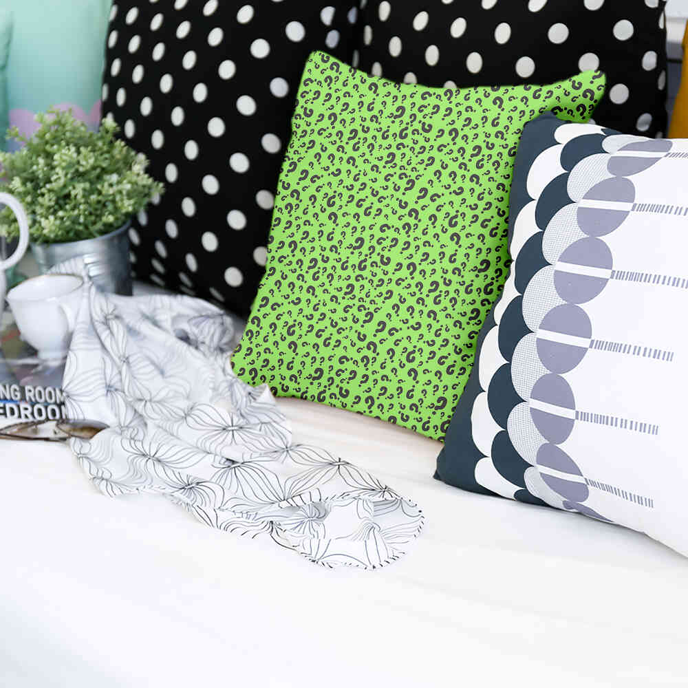 Cuscino salute verde chiaro con punto interrogativo