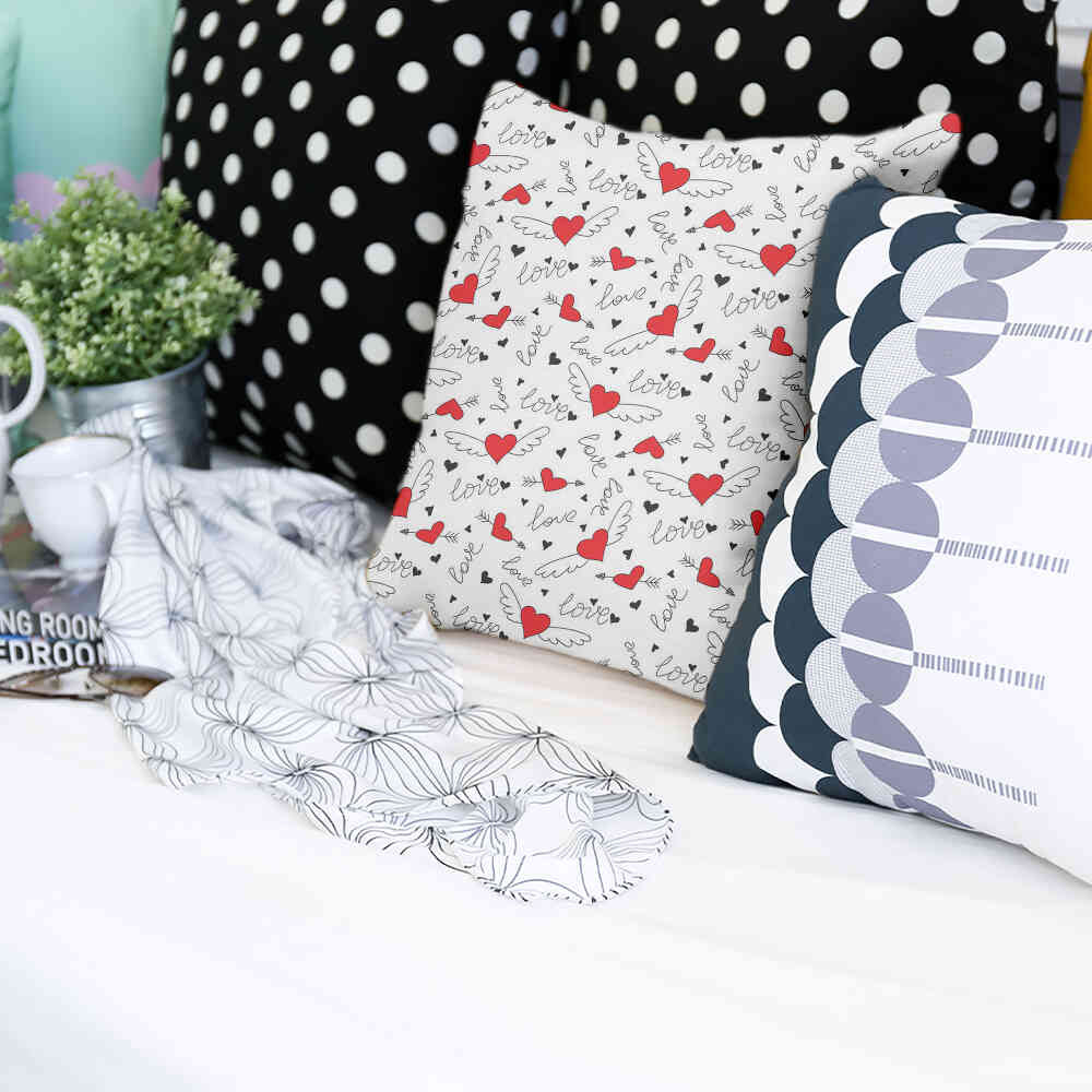 Cuscino salute L'amore dà le ali