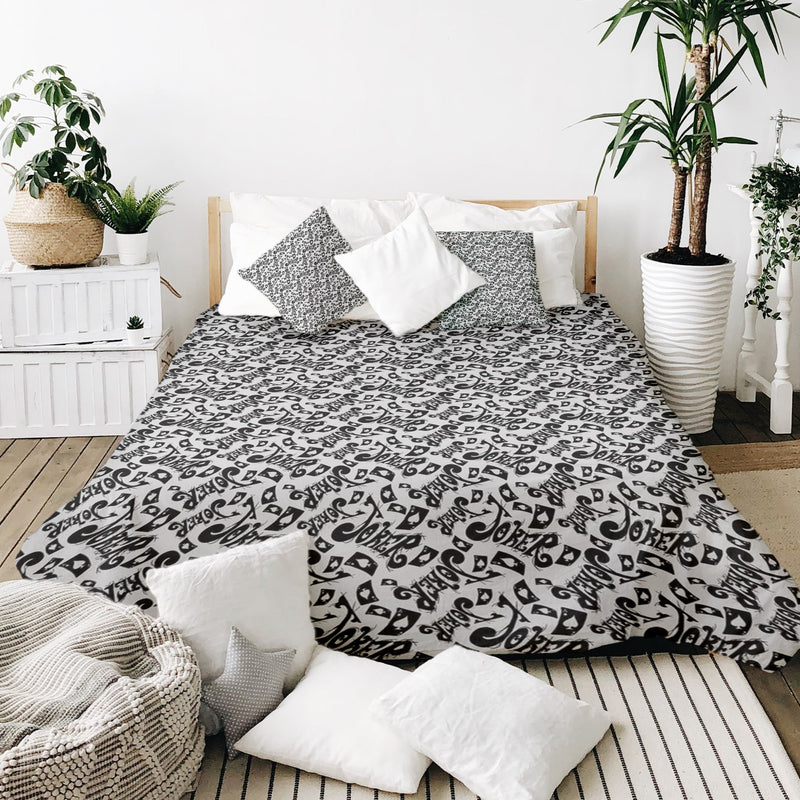 Set di biancheria da letto con coperta terapeutica scritta in nero Joker