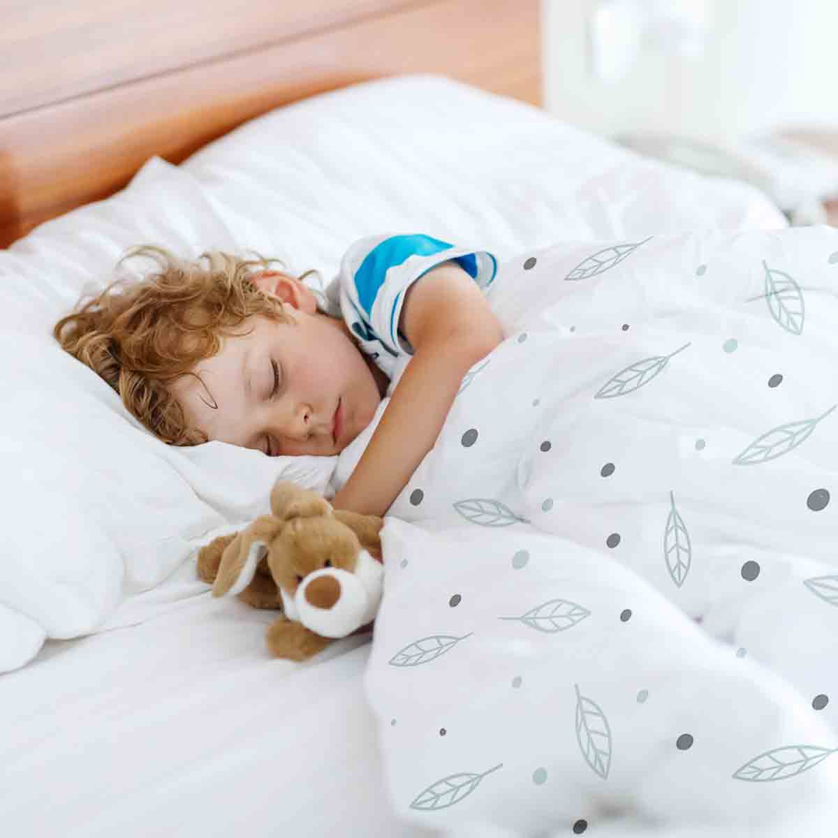 Coperta terapeutica originale - Rivestimento in cotone bianco con piume e puntini