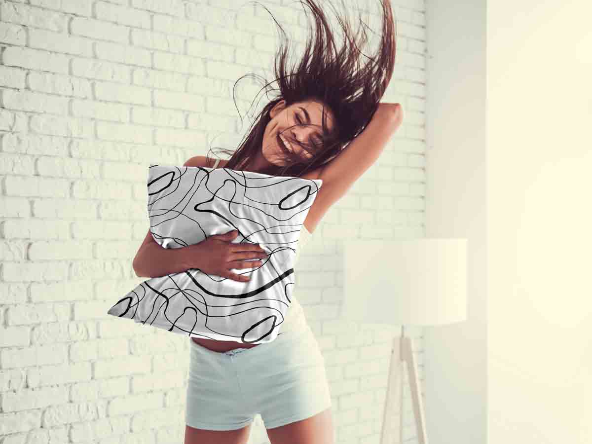 Cuscino sanitario con linee serpentine nere