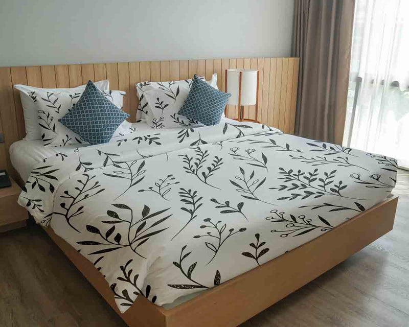 Set di biancheria da letto con coperte terapeutiche bianco con rami neri