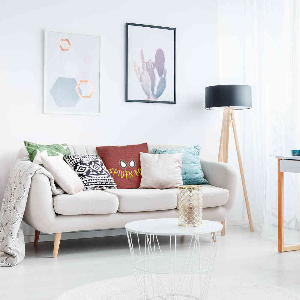 Cuscino salute rosso Spiderman