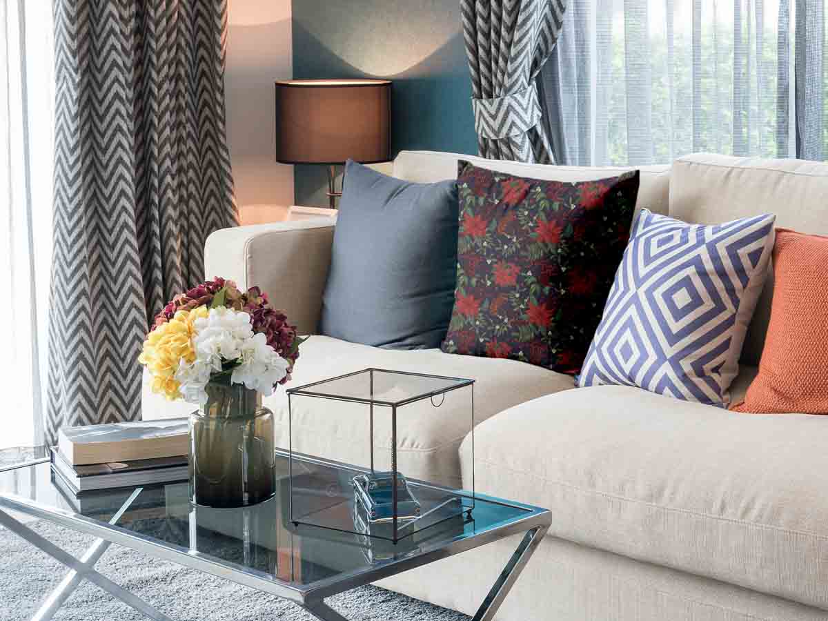 Cuscino sanitario con stella di Natale rossa