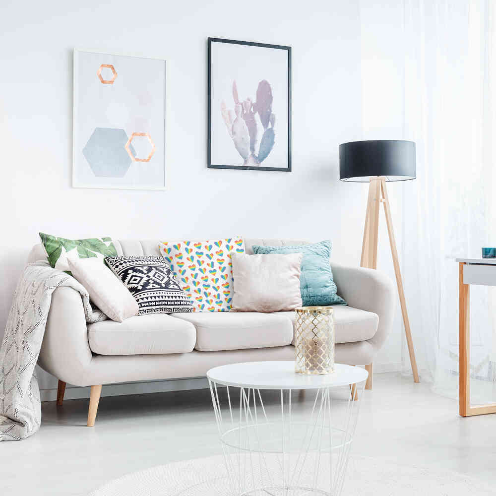 Cuscino salute LOVE IS LOVE