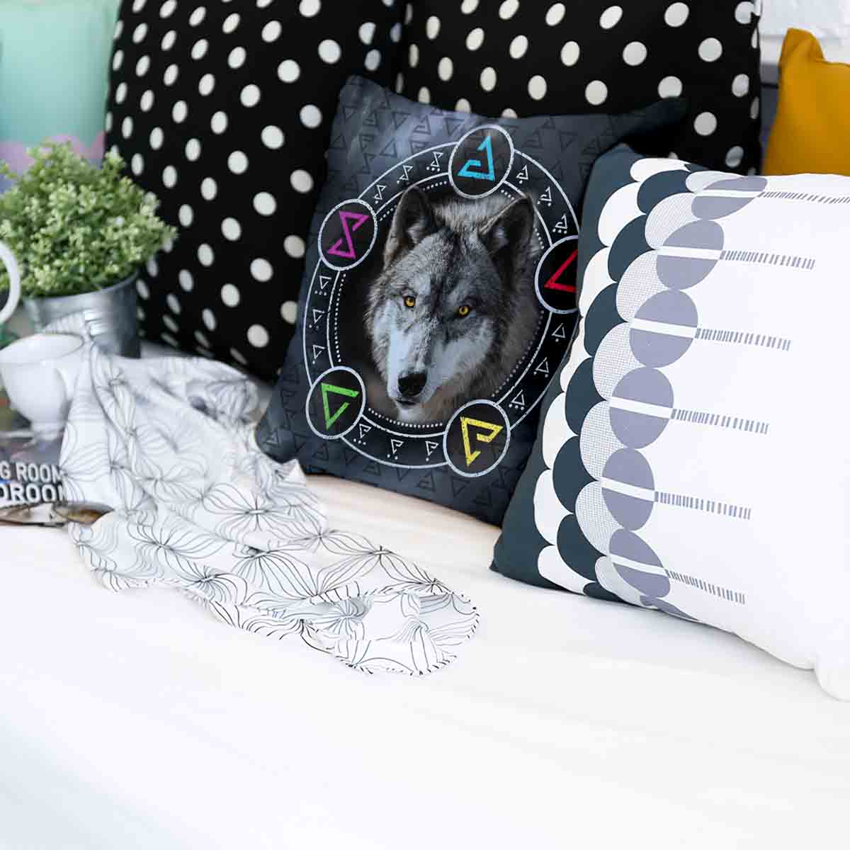 Cuscino sanitario grigio con lupo