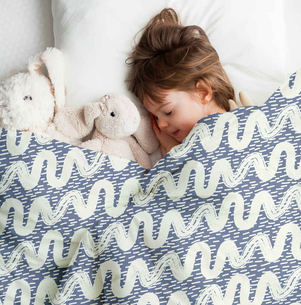 Set di biancheria da letto con coperta terapeutica onde bianche blu