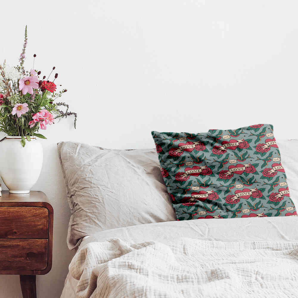 Cuscino salute Love Tattoo