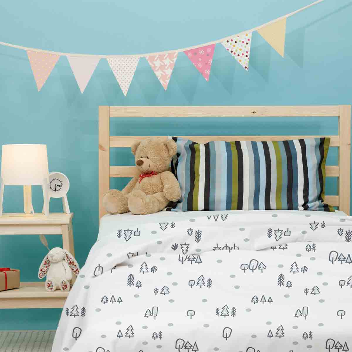 Set di biancheria da letto con coperte terapeutiche bianco con puntini e alberi