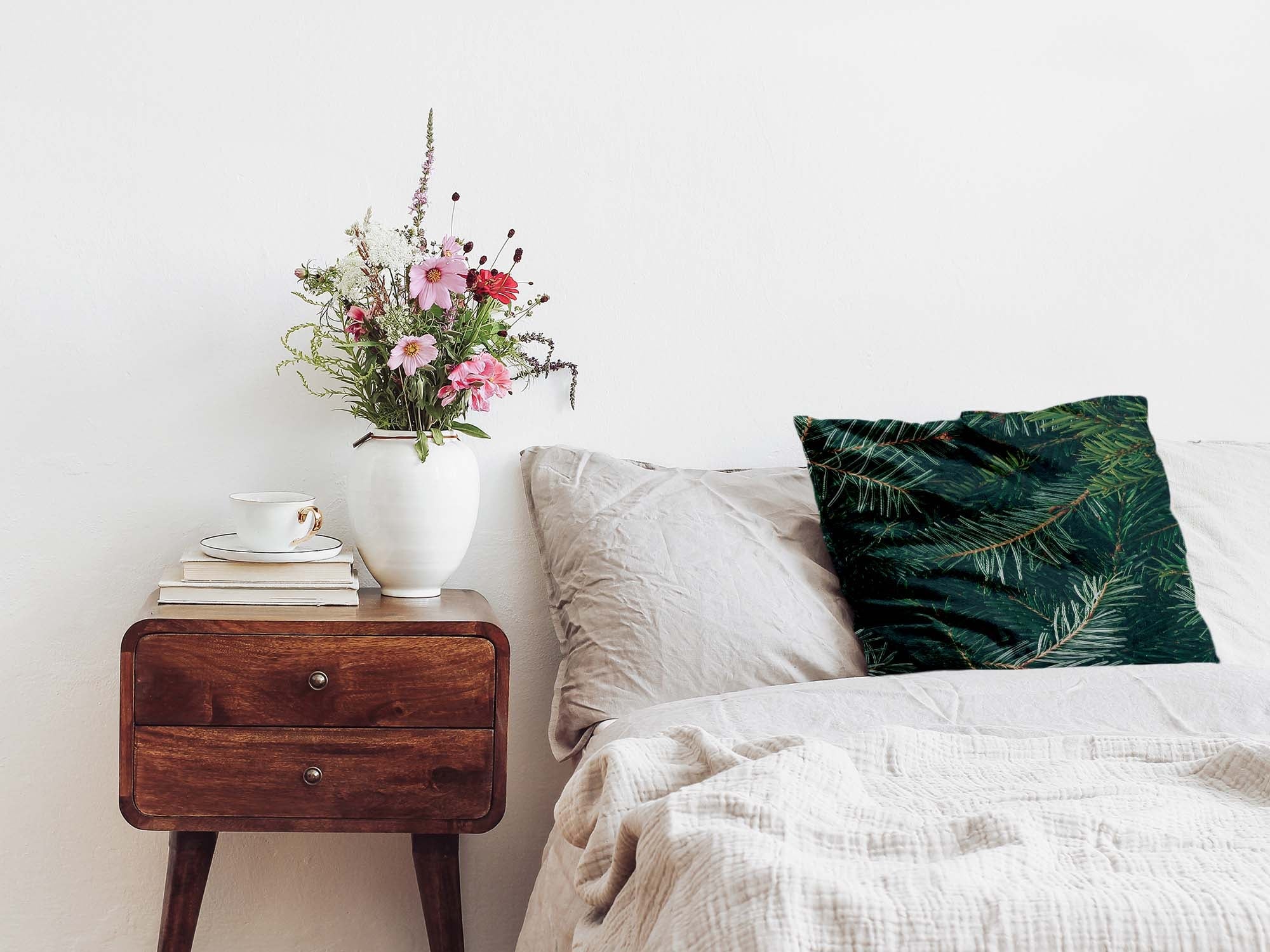 Cuscino per la salute con rami di pino verdi