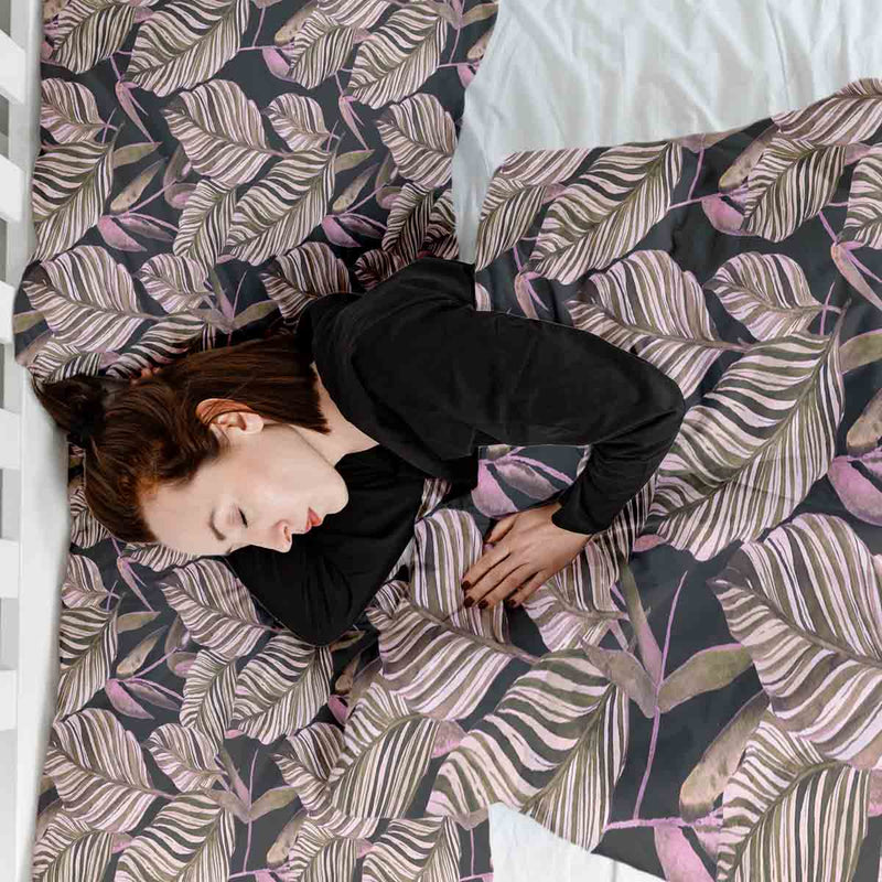 Set di biancheria da letto con coperte terapeutiche nero con foglie viola