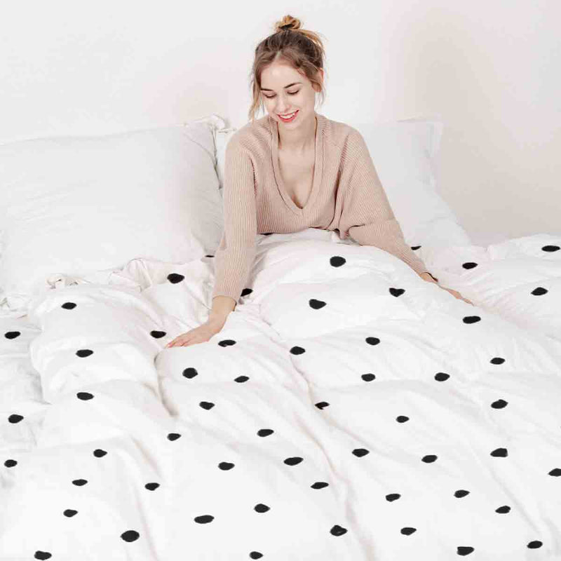 Set di biancheria da letto con coperte terapeutiche piccoli punti neri