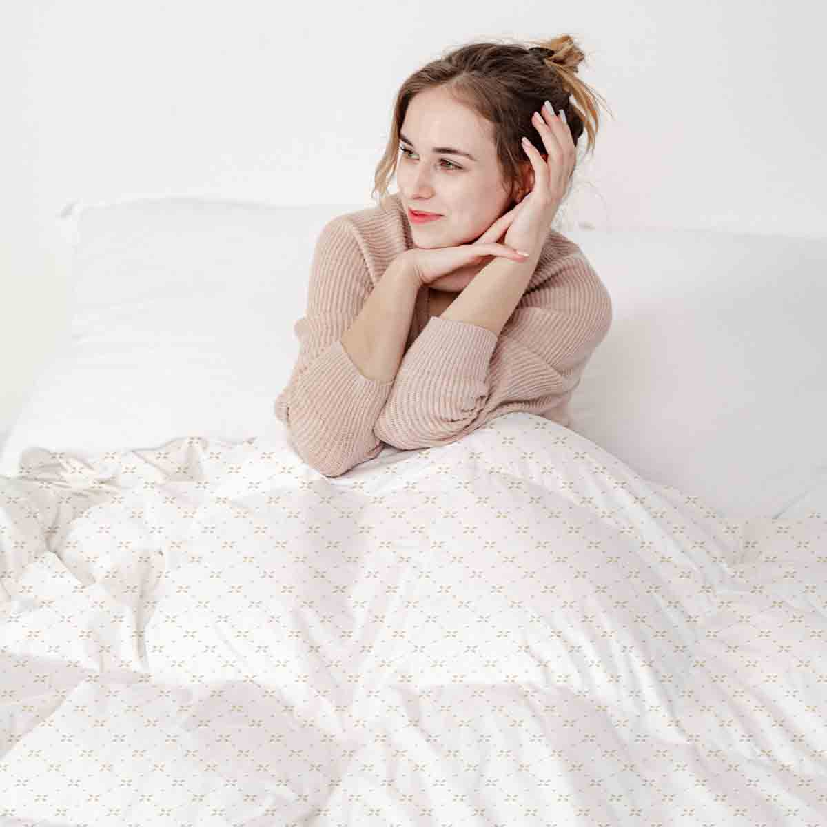 Set di biancheria da letto con coperta terapeutica bianca con motivo floreale