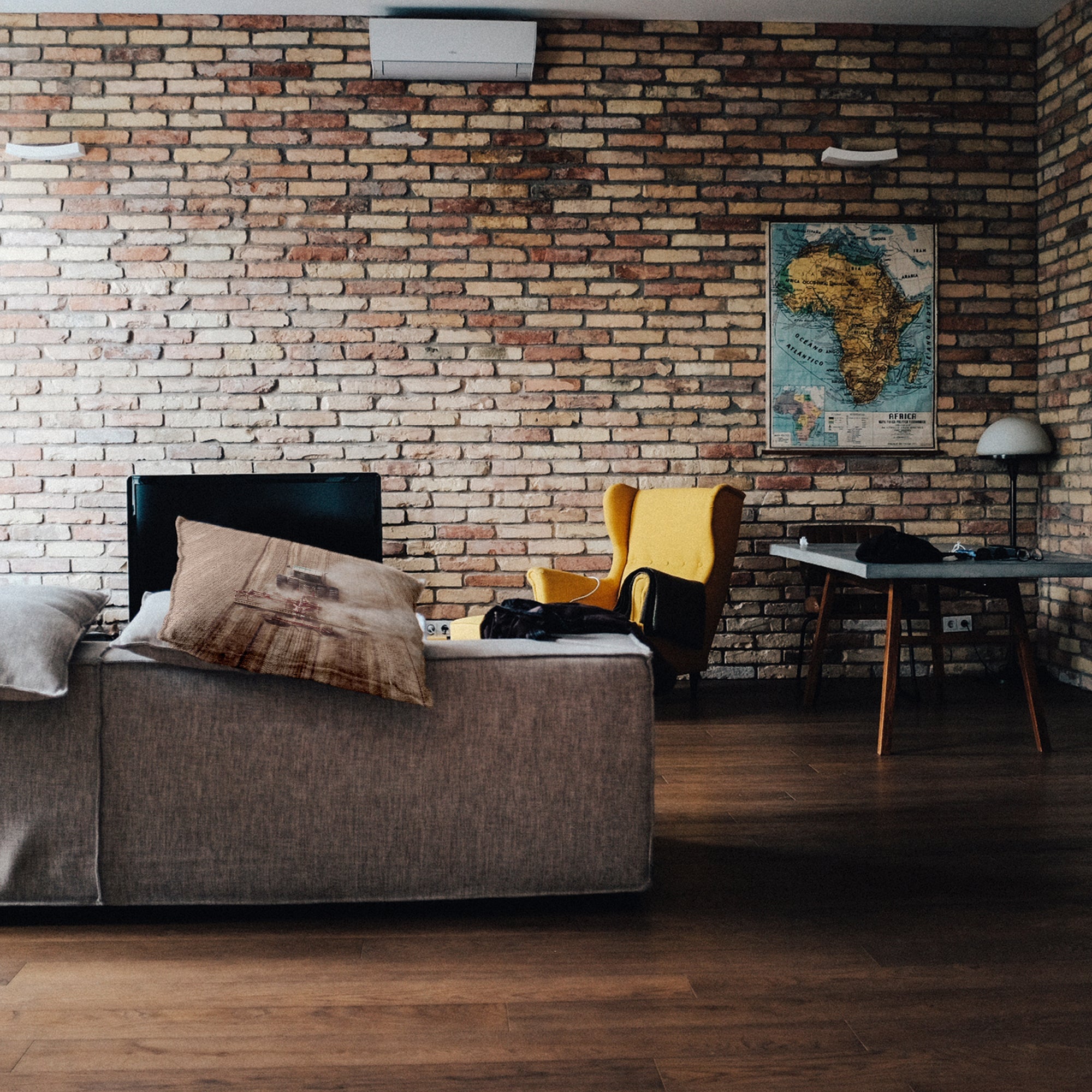 Cuscino salute trattore nella polvere