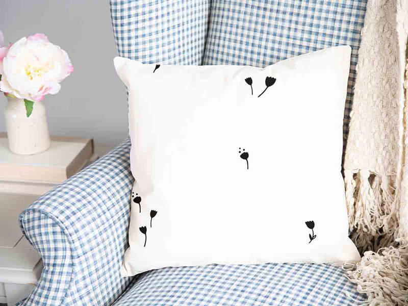Cuscino salute bianco con soffioni neri