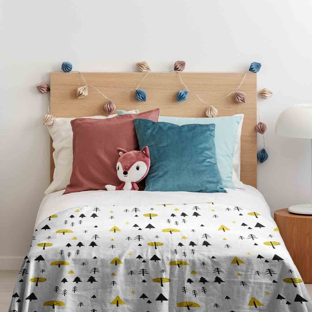 Set di biancheria da letto con coperte terapeutiche e alberi gialli