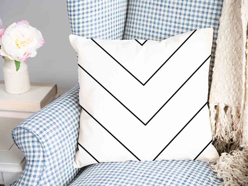 Cuscino sanitario bianco con zigzag nero