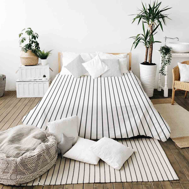 Set di biancheria da letto con coperte terapeutiche bianco con strisce nere