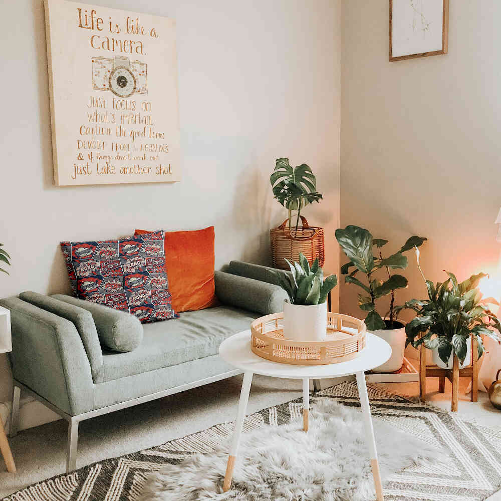 Cuscino salute rosso con fumetto