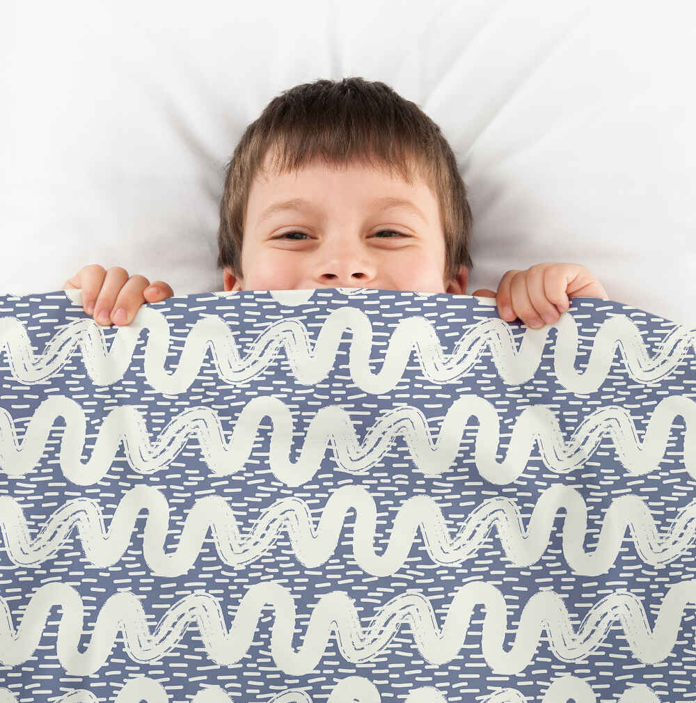 Set di biancheria da letto con coperta terapeutica onde bianche blu